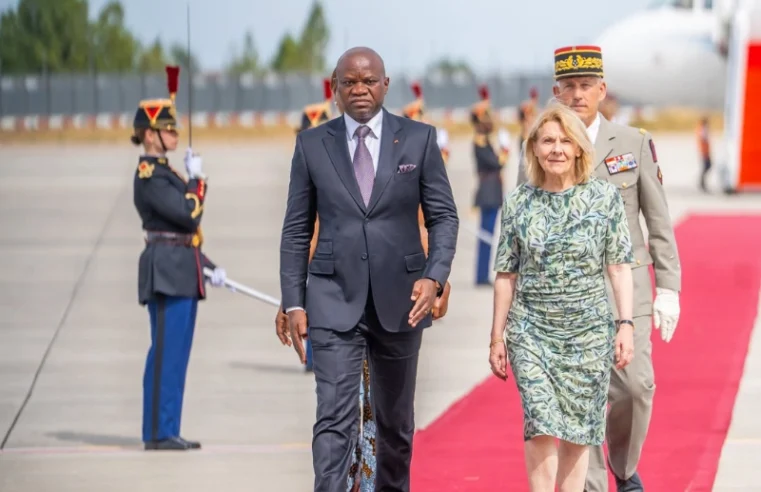 Accueil chaleureux de Oligui Nguema à Paris pour une visite d&rsquo;état