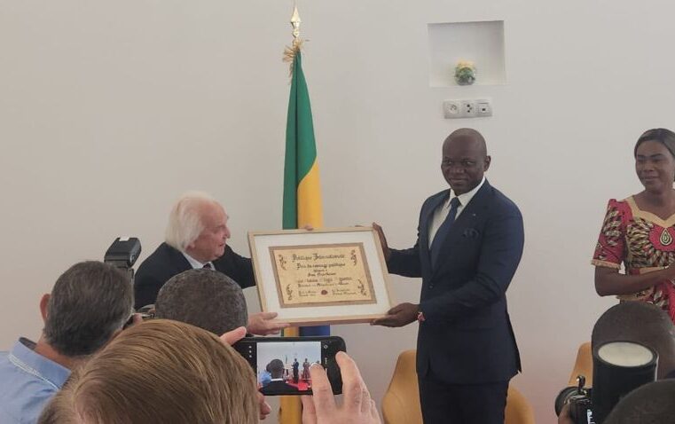 Brice Clotaire Oligui Nguema honoré pour son leadership courageux