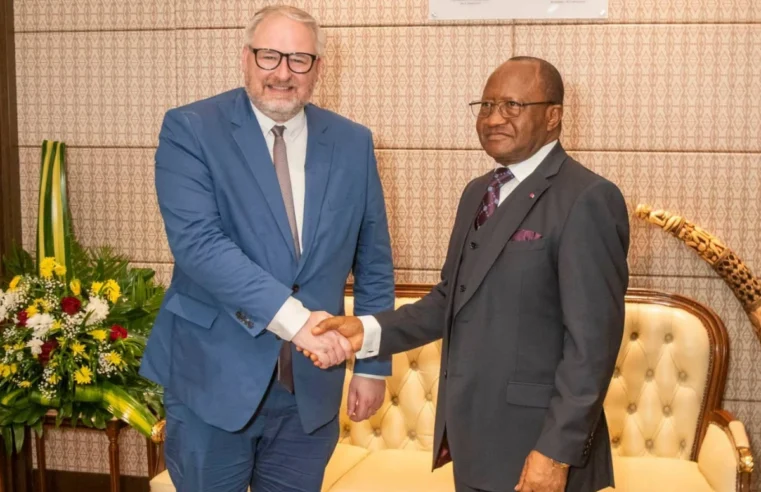 Renforcement des liens parlementaires entre le Cameroun et la France