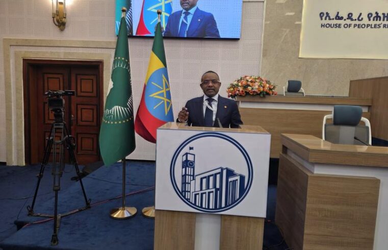 Discours choc du sénateur Kalonda contre les coups d&rsquo;état constitutionnels en afrique