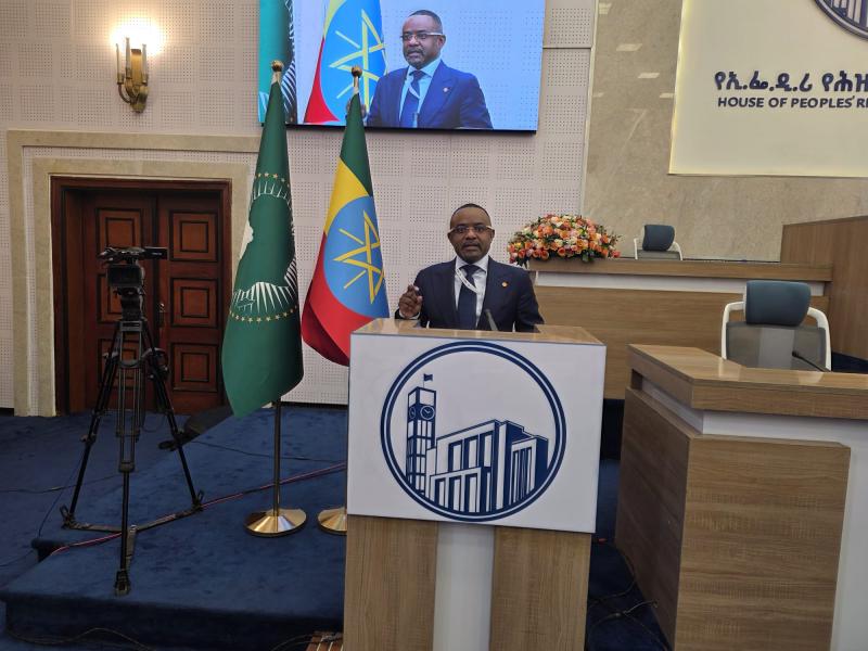 Discours choc du sénateur Kalonda contre les coups d&rsquo;état constitutionnels en afrique