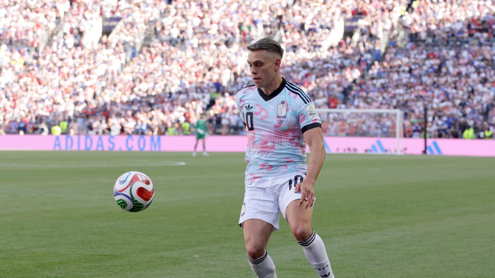 Leandro trossard signe au besiktas après son départ d’arsenal