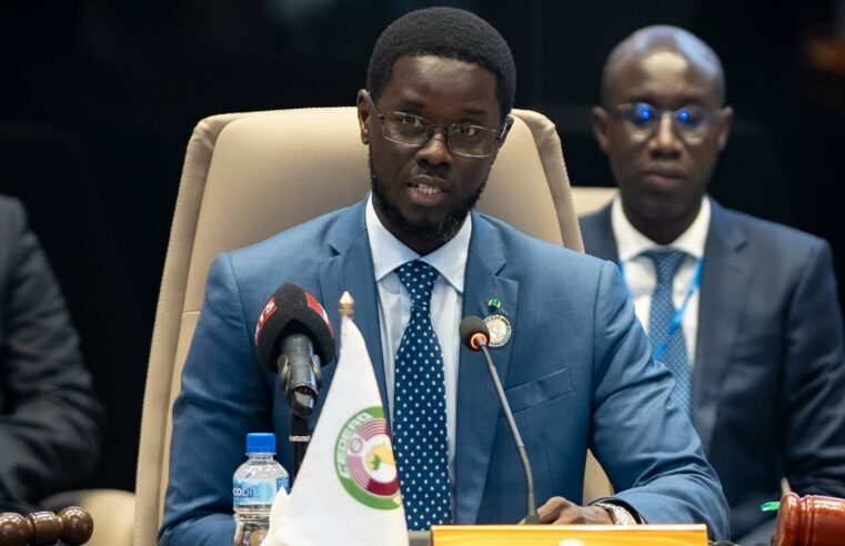 Bassirou Diomaye Faye officialise son parti Kiiraay et s’éloigne de Sonko