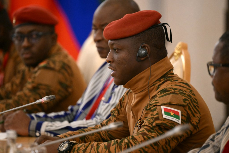 Portrait officiel d'Ibrahim Traoré
