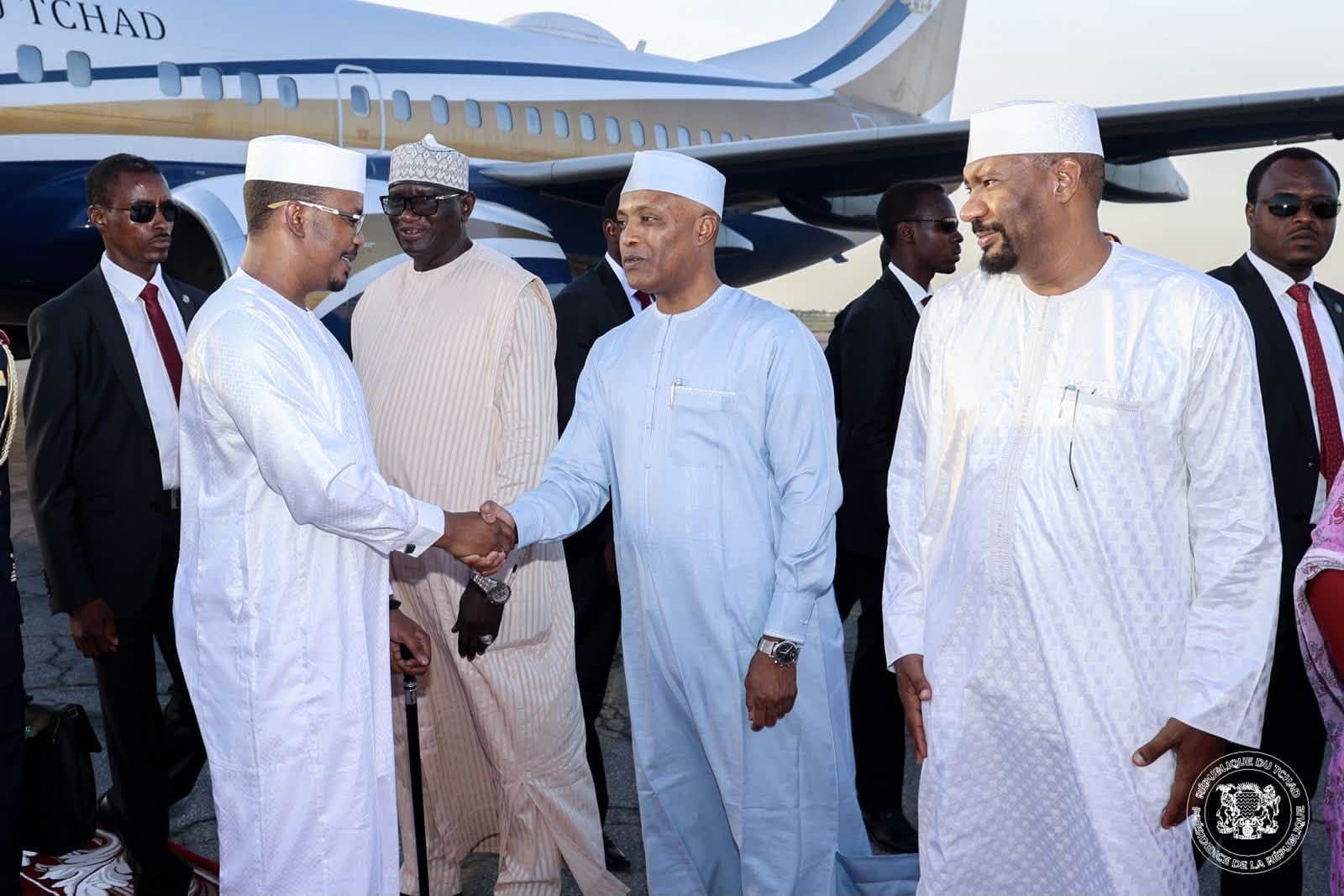 Réception du président tchadien à son retour à N'Djamena