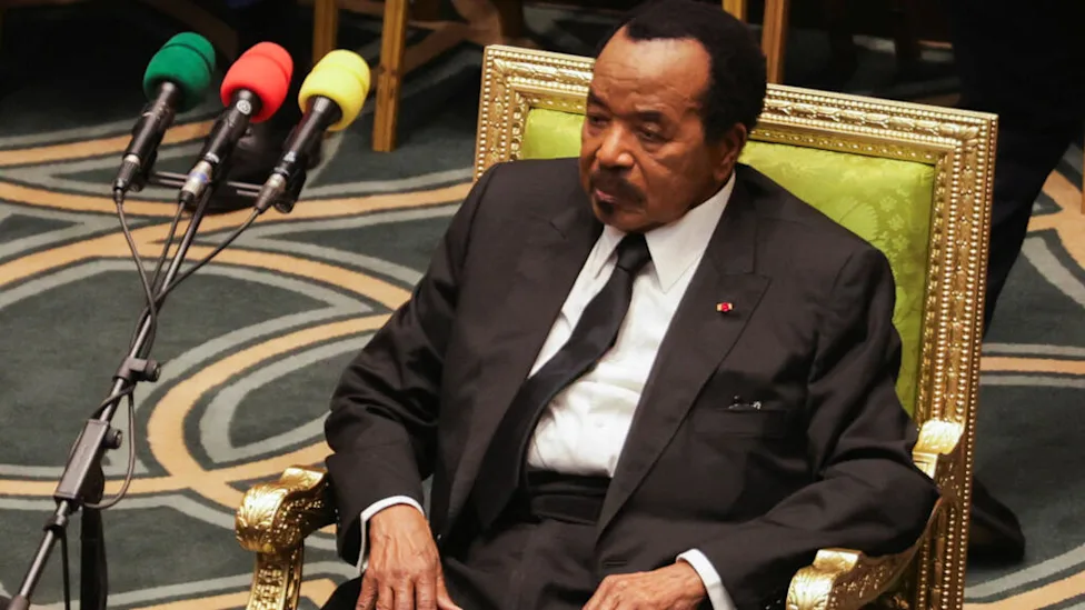 Portrait officiel du président Paul Biya du Cameroun