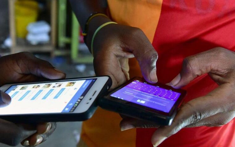 Gabon : le débat public s’enflamme sur les réseaux sociaux à l’approche de l’indépendance