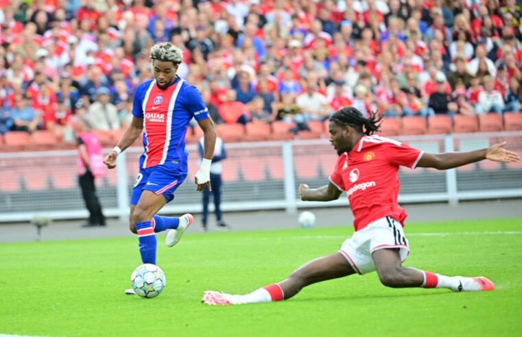 Psg et manchester united se séparent sur un match nul en amicale