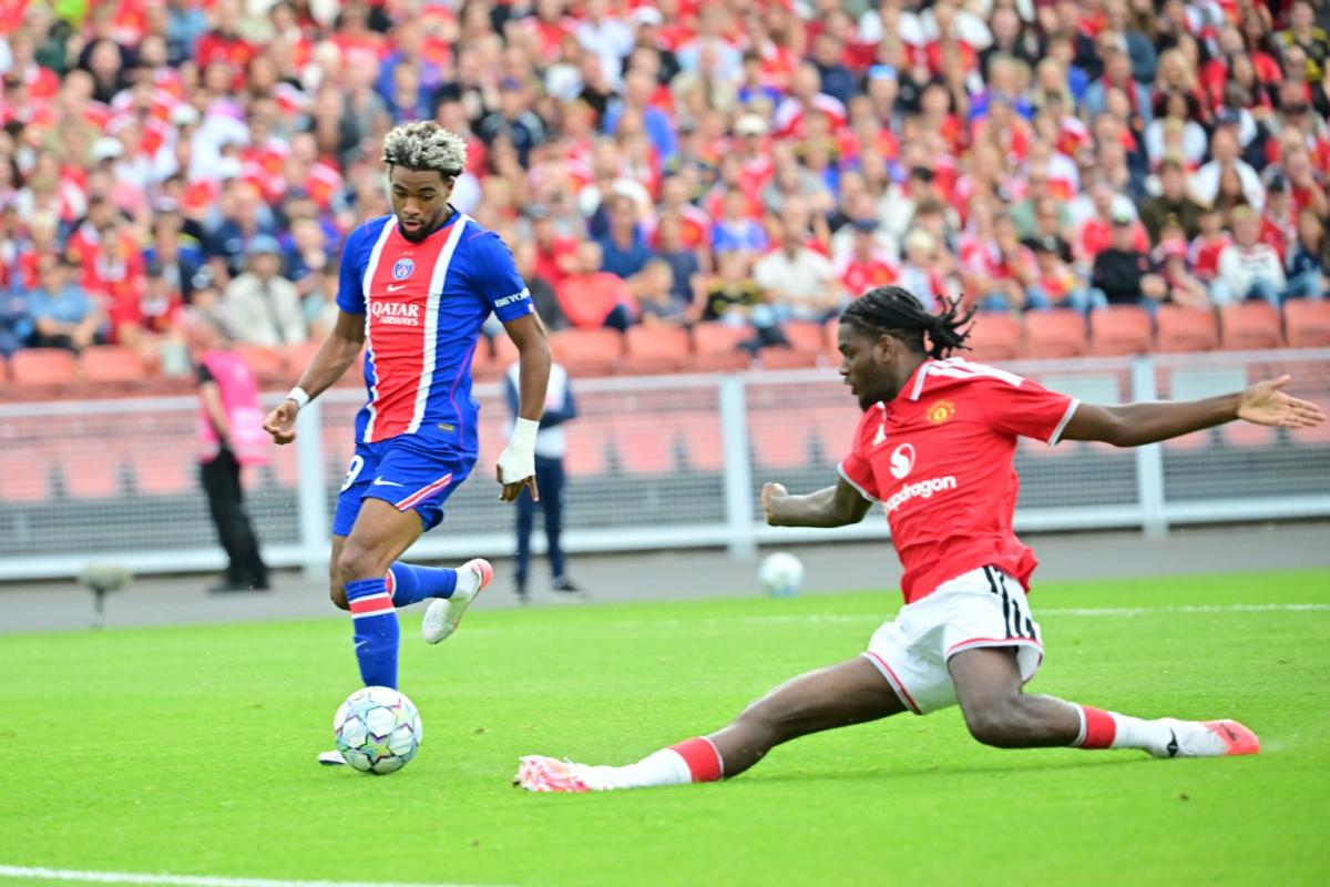 Psg et manchester united se séparent sur un match nul en amicale
