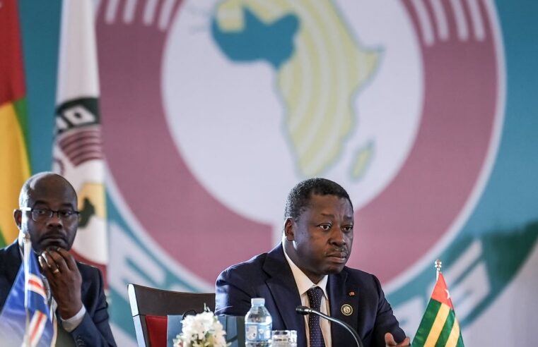 Faure Gnassingbé sous pression : 43 organisations africaines attaquent la réforme constitutionnelle au Togo