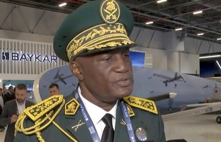 Hippolyte ebaka, le général influent des armées camerounaises