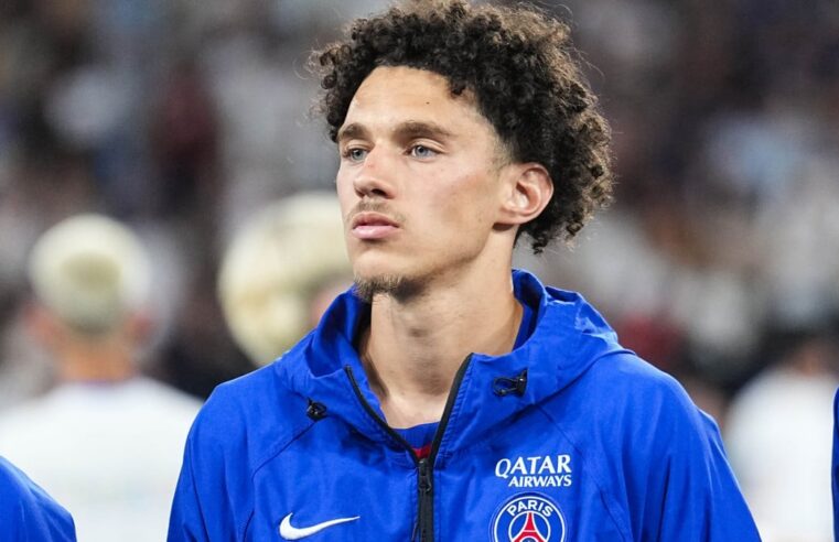 Maghnes Akliouche découvre le PSG sous le feu des projecteurs
