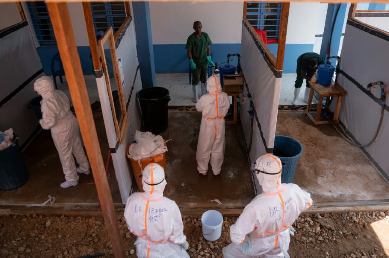 RDc : les infirmières en première ligne contre ebola réclament leurs salaires