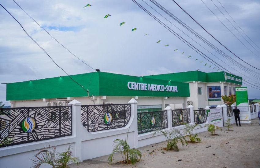 Inauguration des nouvelles infrastructures CNSS et La Poste SA à Makokou